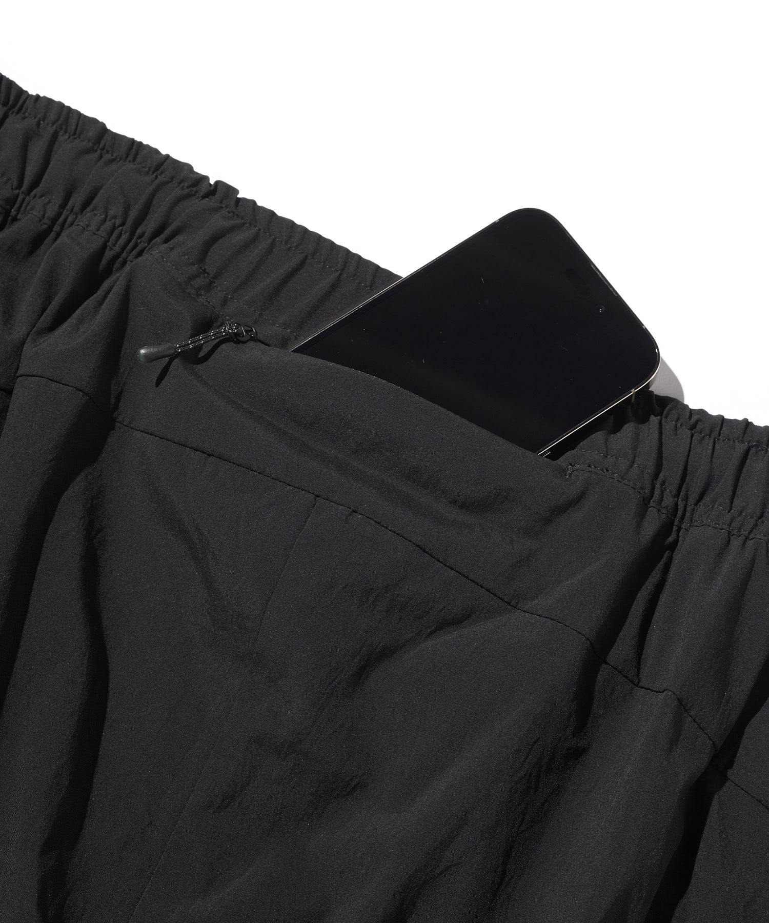 WOVEN CARGO SHORTS