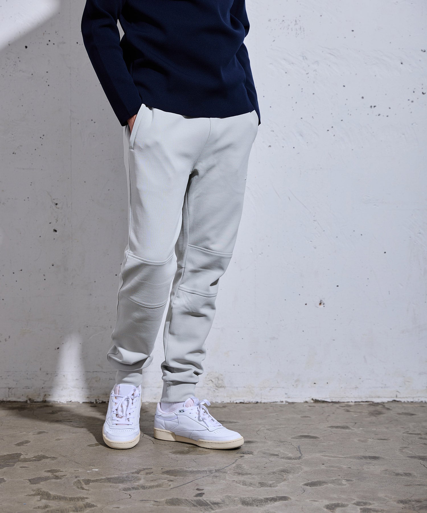 ARTA CVSTOS Pantalons en tricot technique