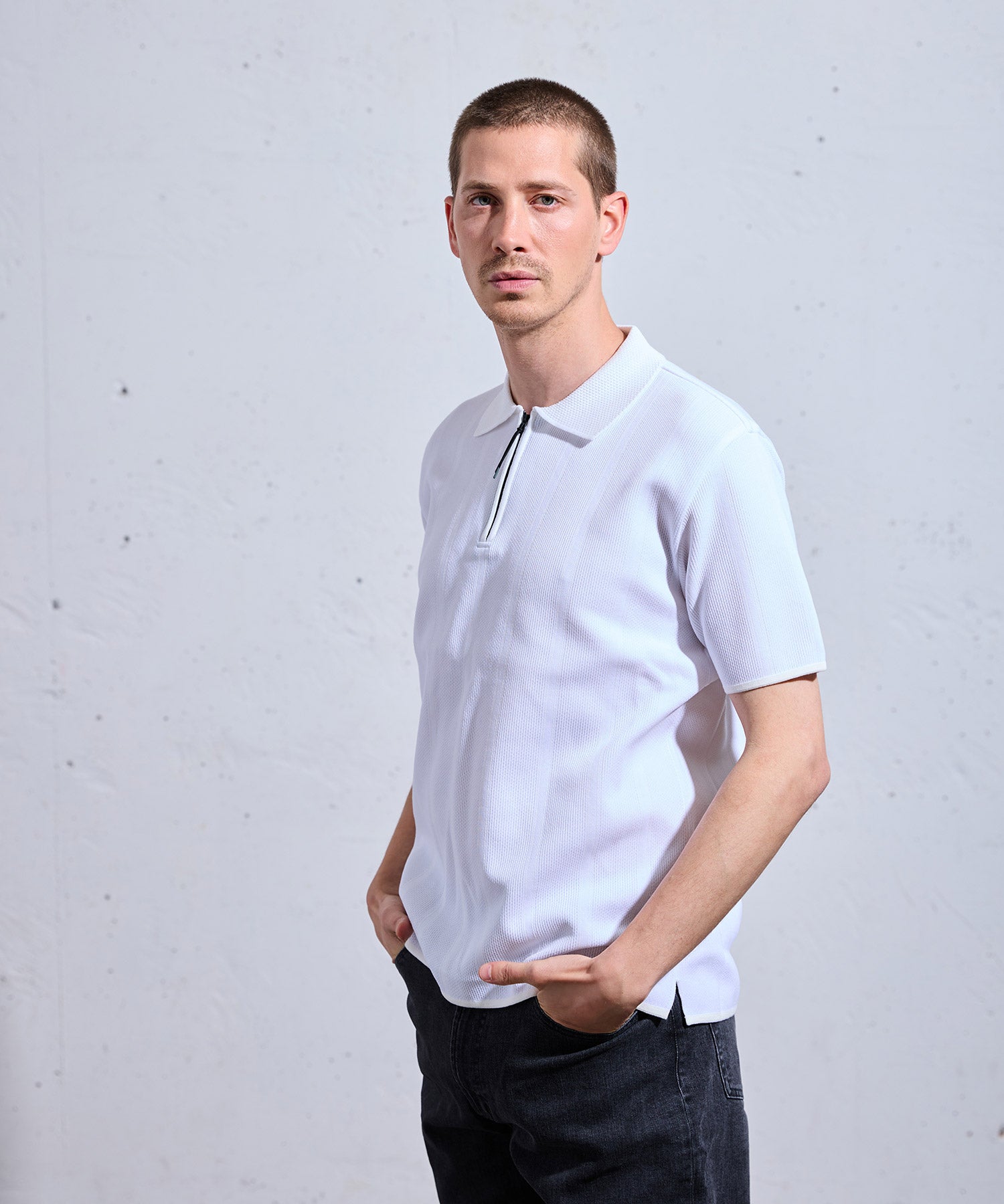 ARTA CVSTOS Polo tricoté demi-zip