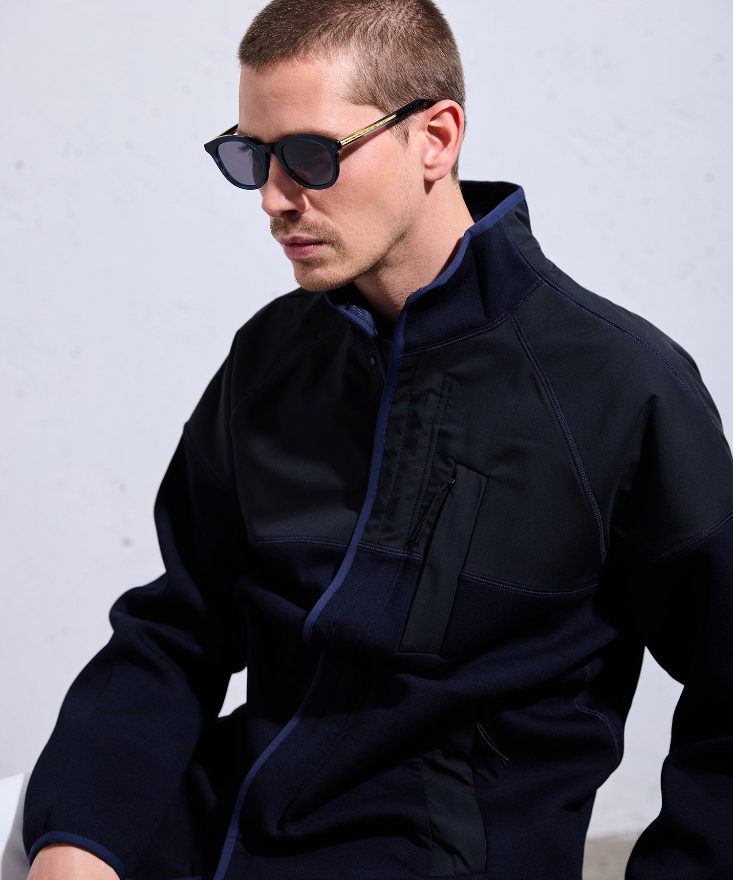 ARTA CVSTOS BLOUSON EN TRICOT TECHNIQUE À AIR