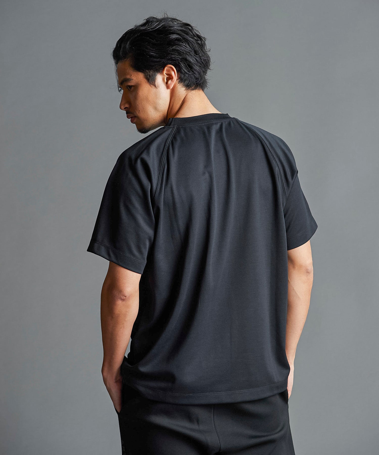 TECH KNIT T-SHIRT