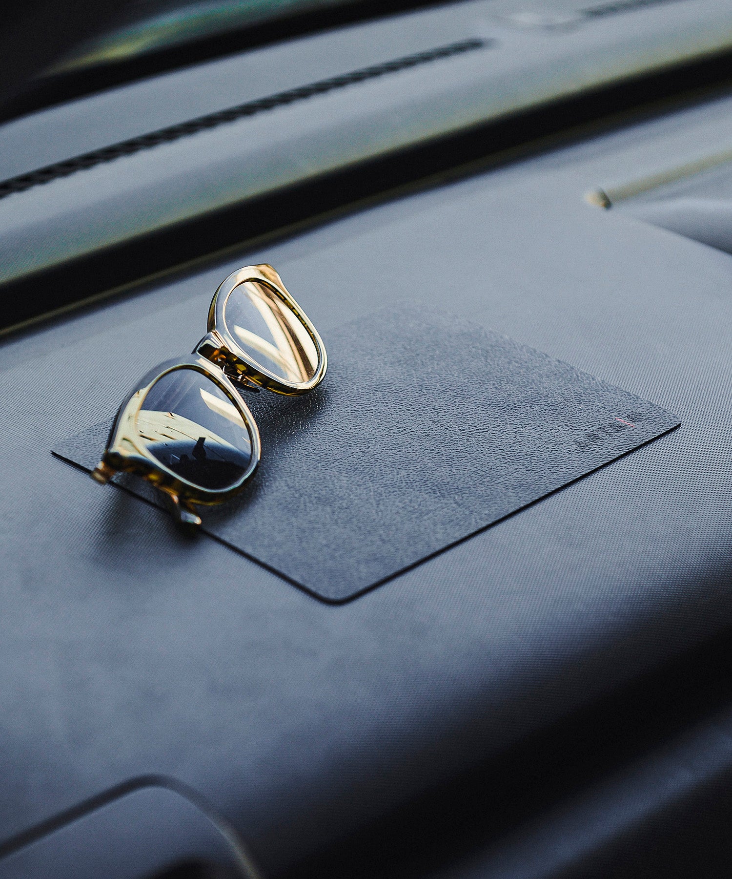 NON-SLIP SHEET