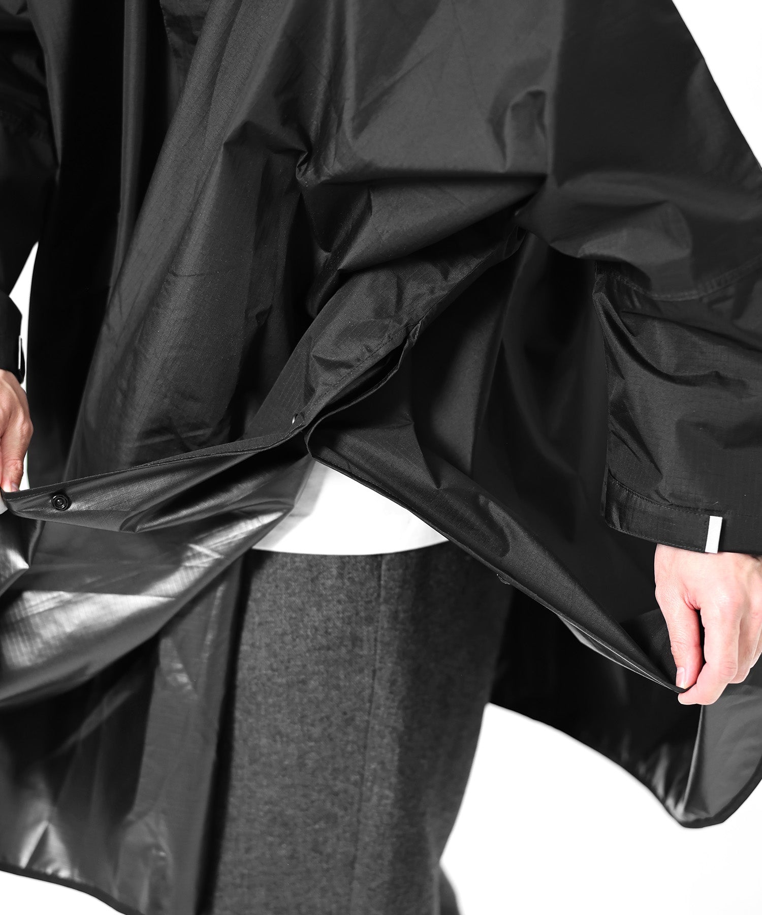 ARTA HISPEC RAIN PONCHO