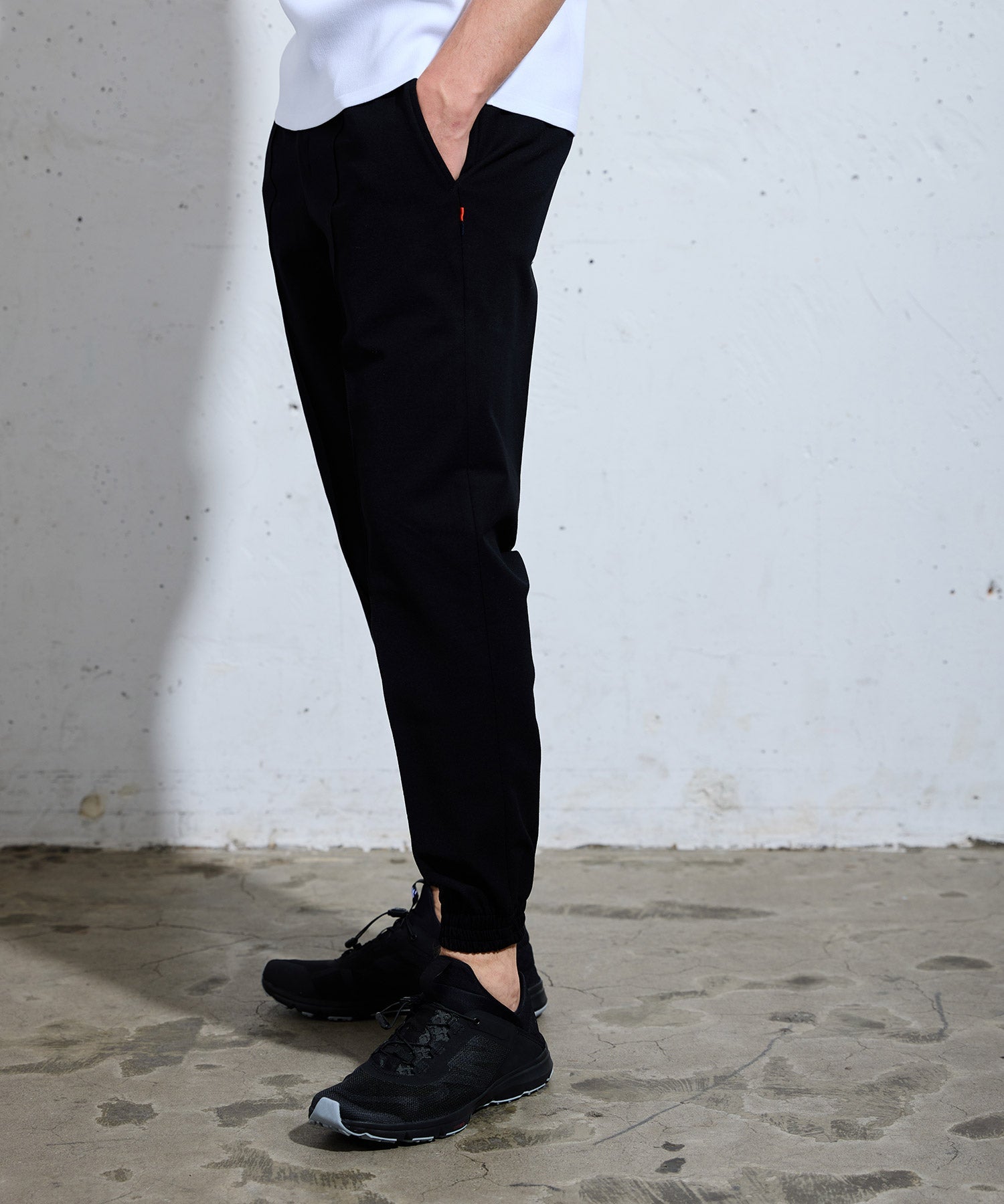 ARTA CVSTOS TECH KNIT STRETCH PANTS
