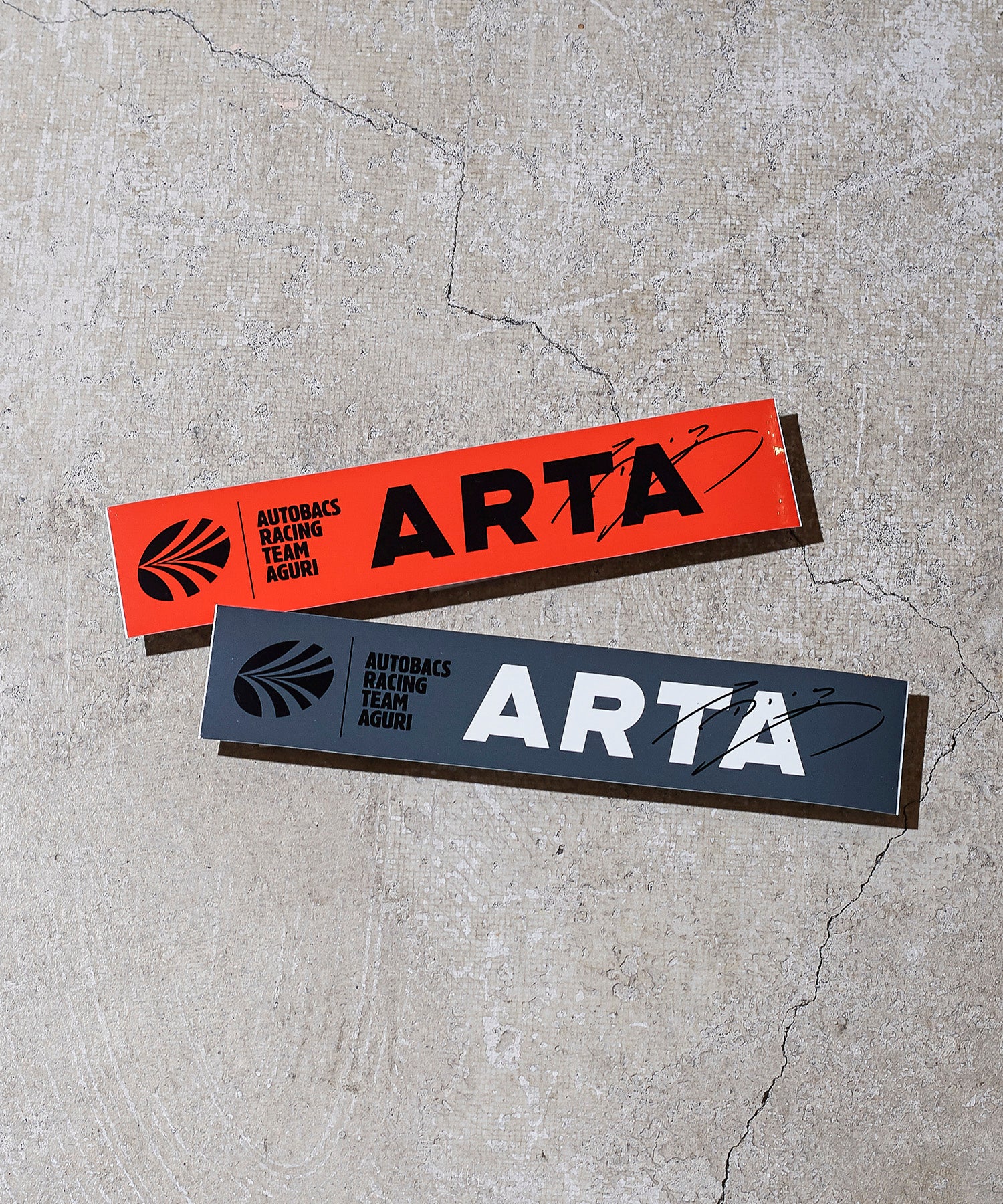 AUTOGRAPHED LOGO STICKER S