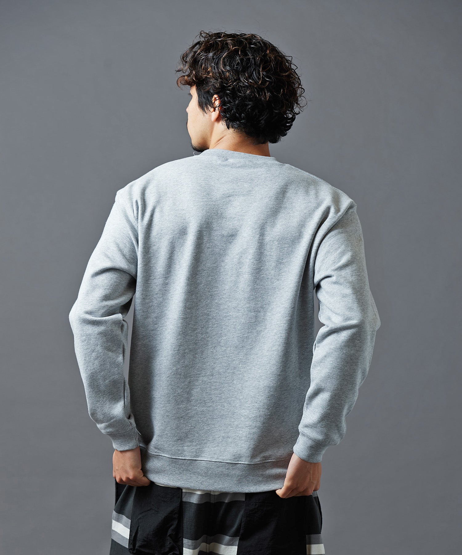 LOGO SWEAT SHIRT