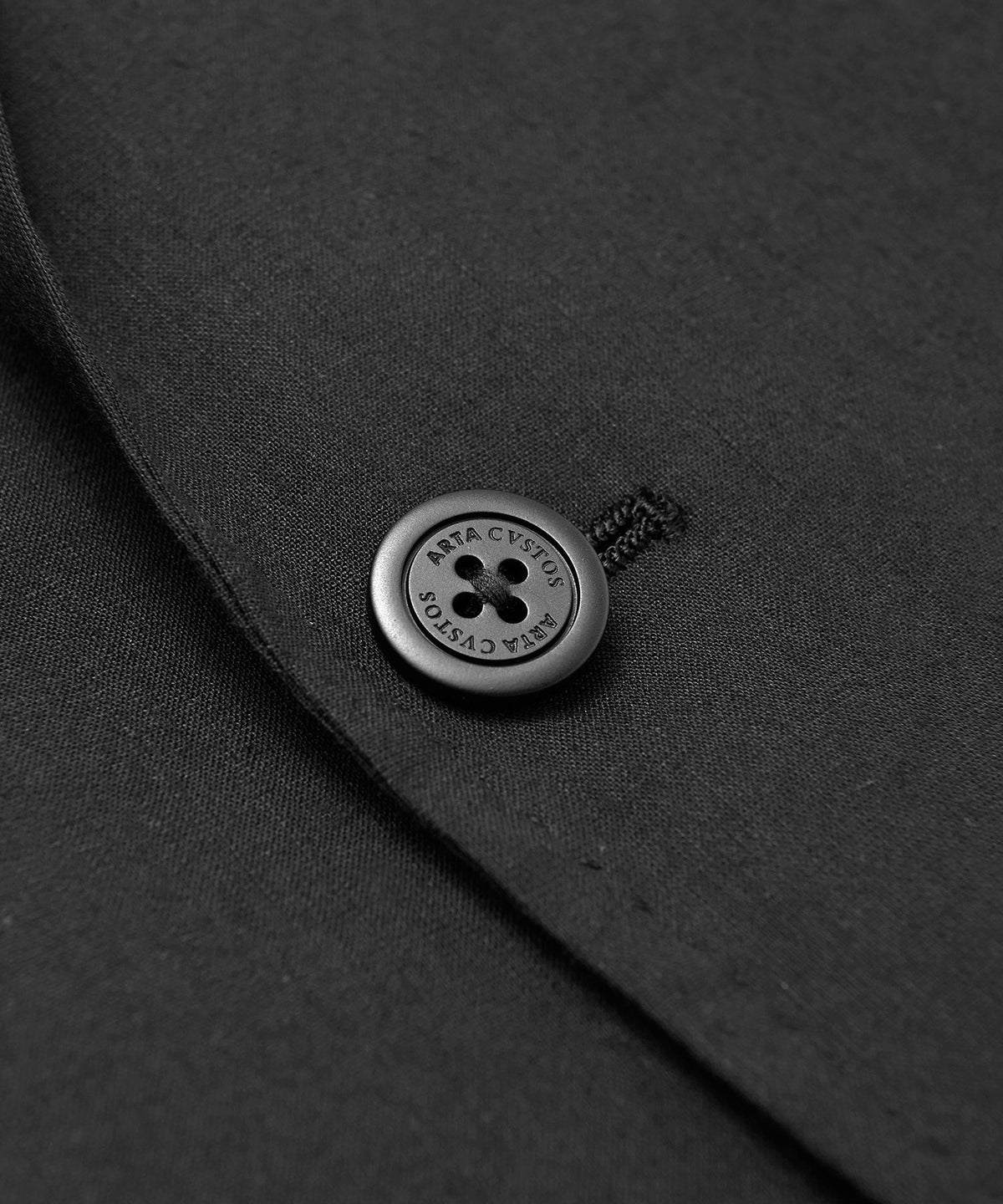 ARTA CVSTOS Veste extensible en lin tricotée