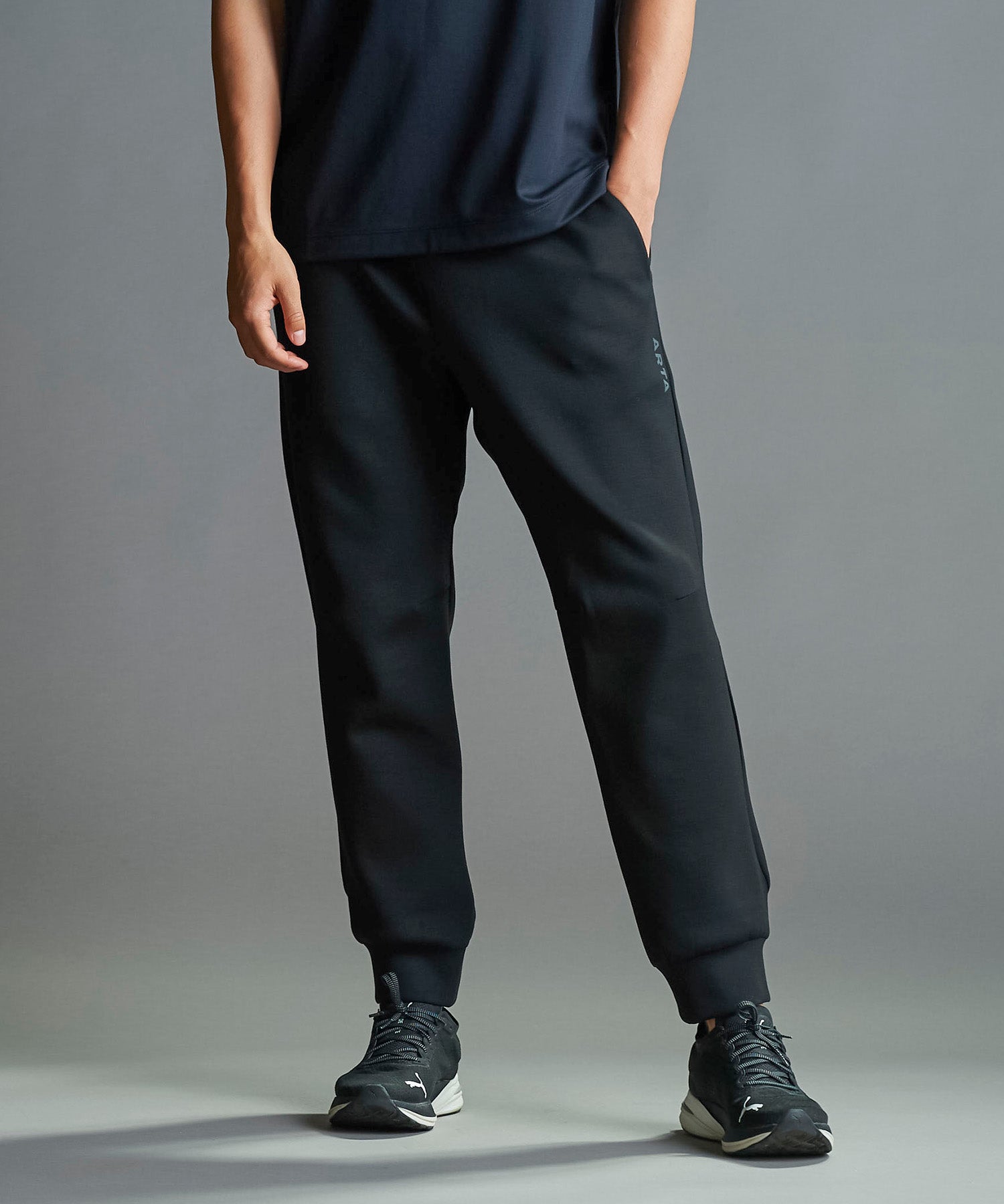 AIR KNIT PANTS