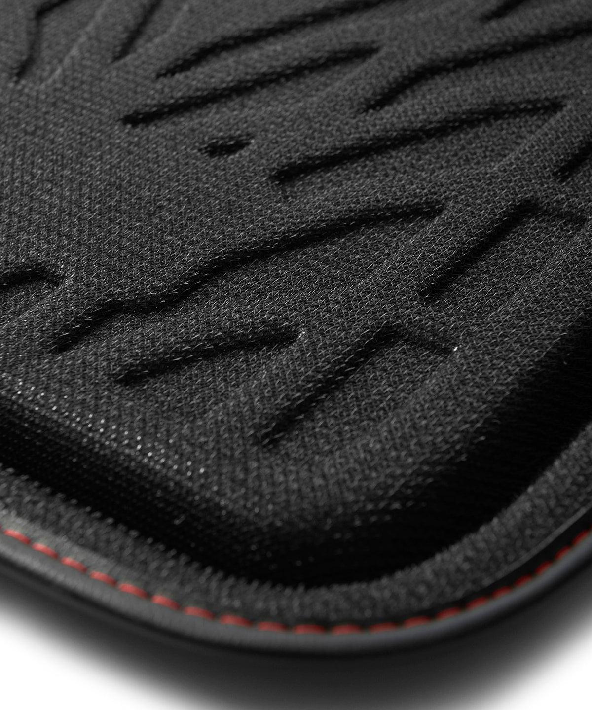 TAPIS DE SOL BAC ANTIDÉRAPANT STYLE CARBONE M