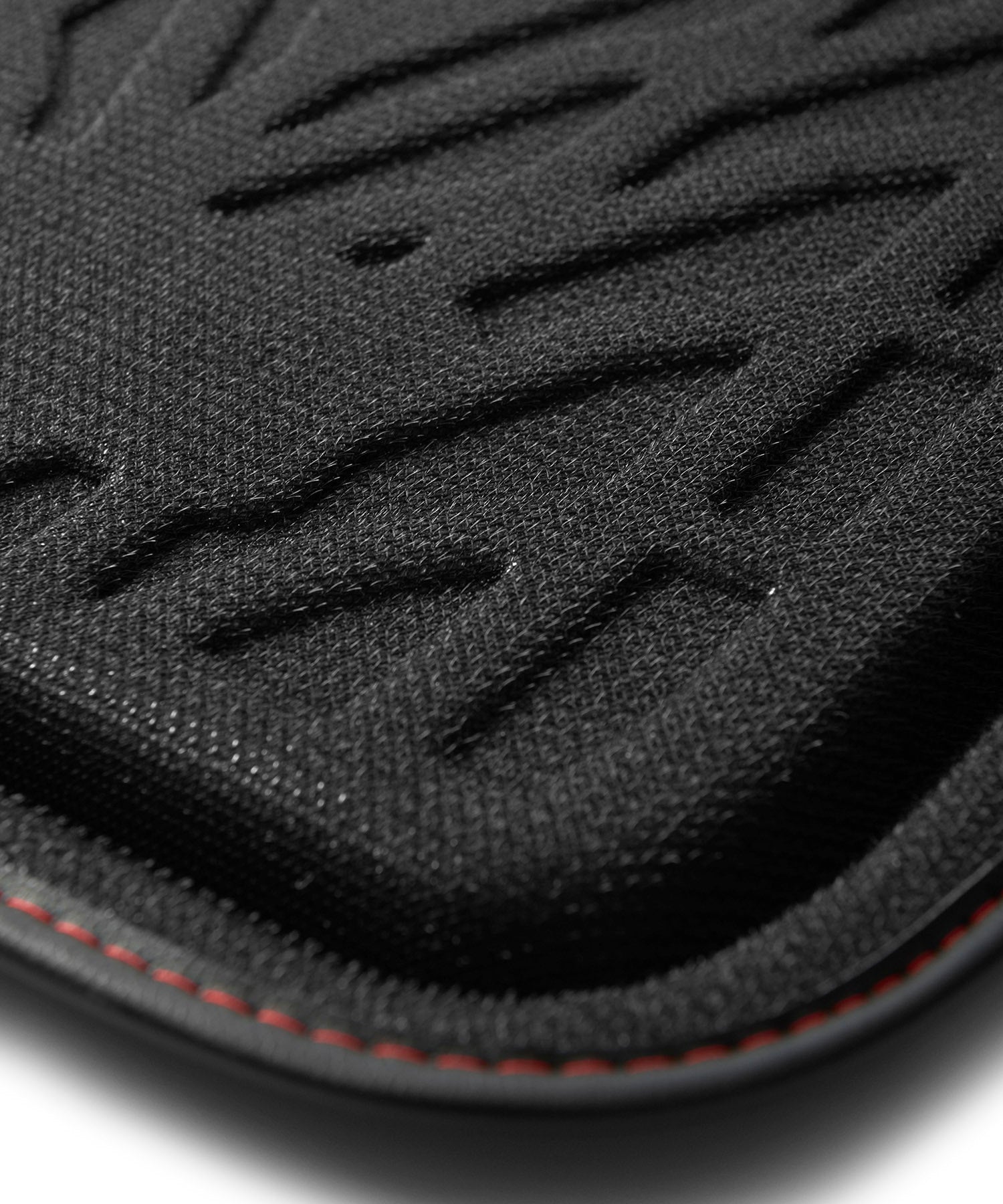 TAPIS DE SOL BAC ANTIDÉRAPANT STYLE CARBONE M