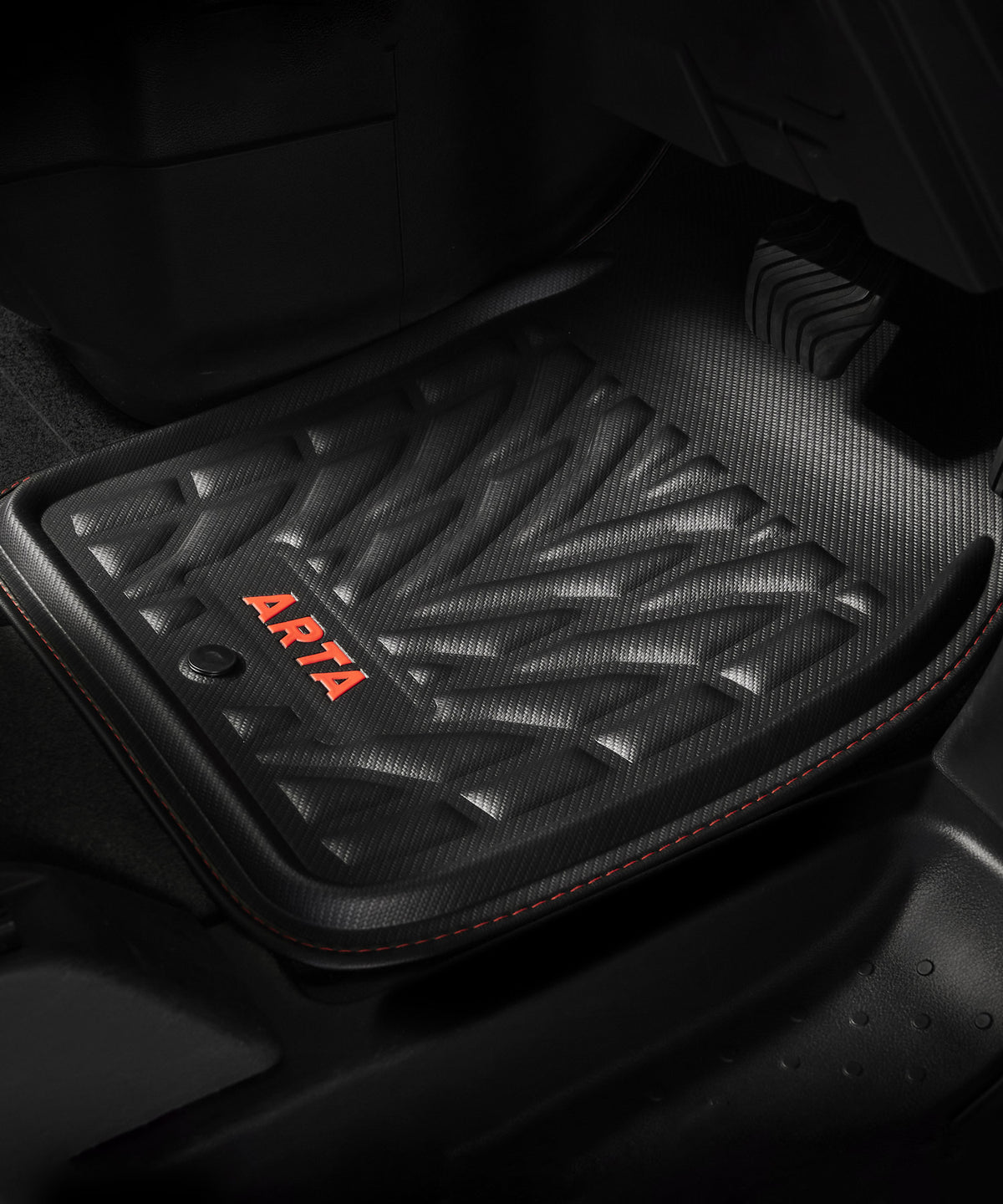 TAPIS DE SOL BAC ANTIDÉRAPANT STYLE CARBONE M