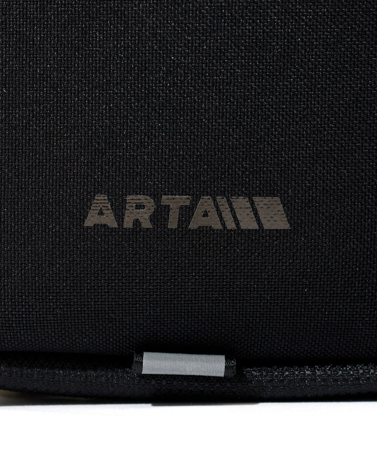 PUMA PORTABLE SHOULDER  × ARTA