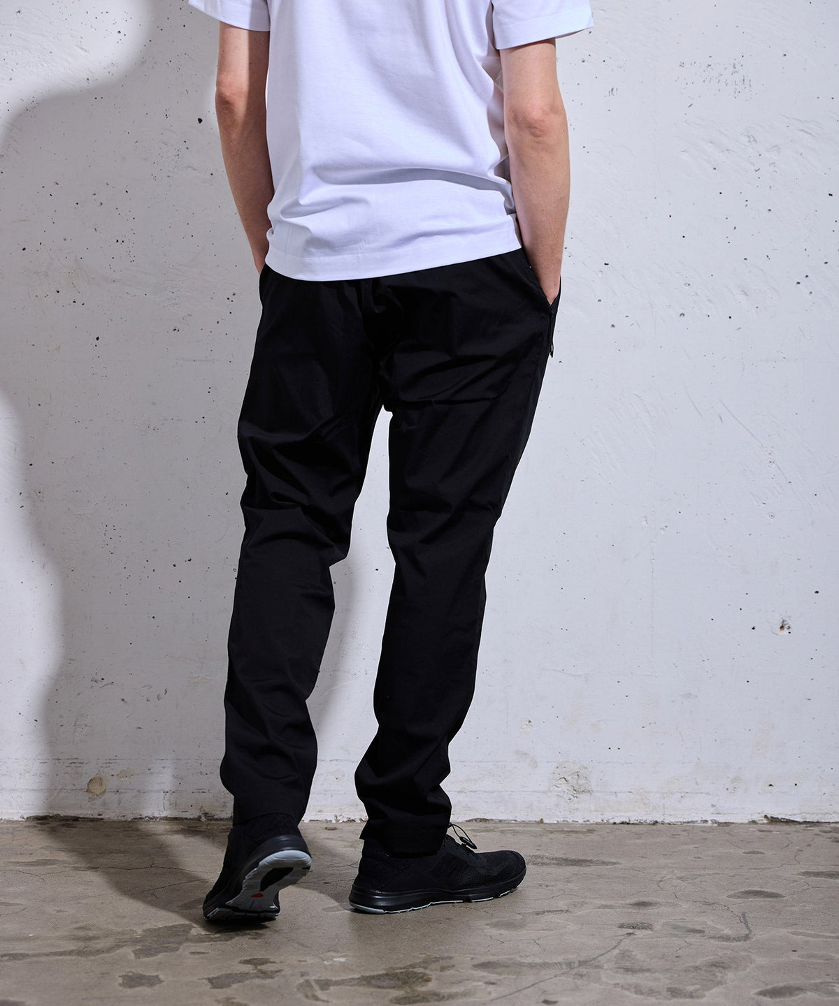 ARTA CVSTOS STRETCH TAPERED PANTS