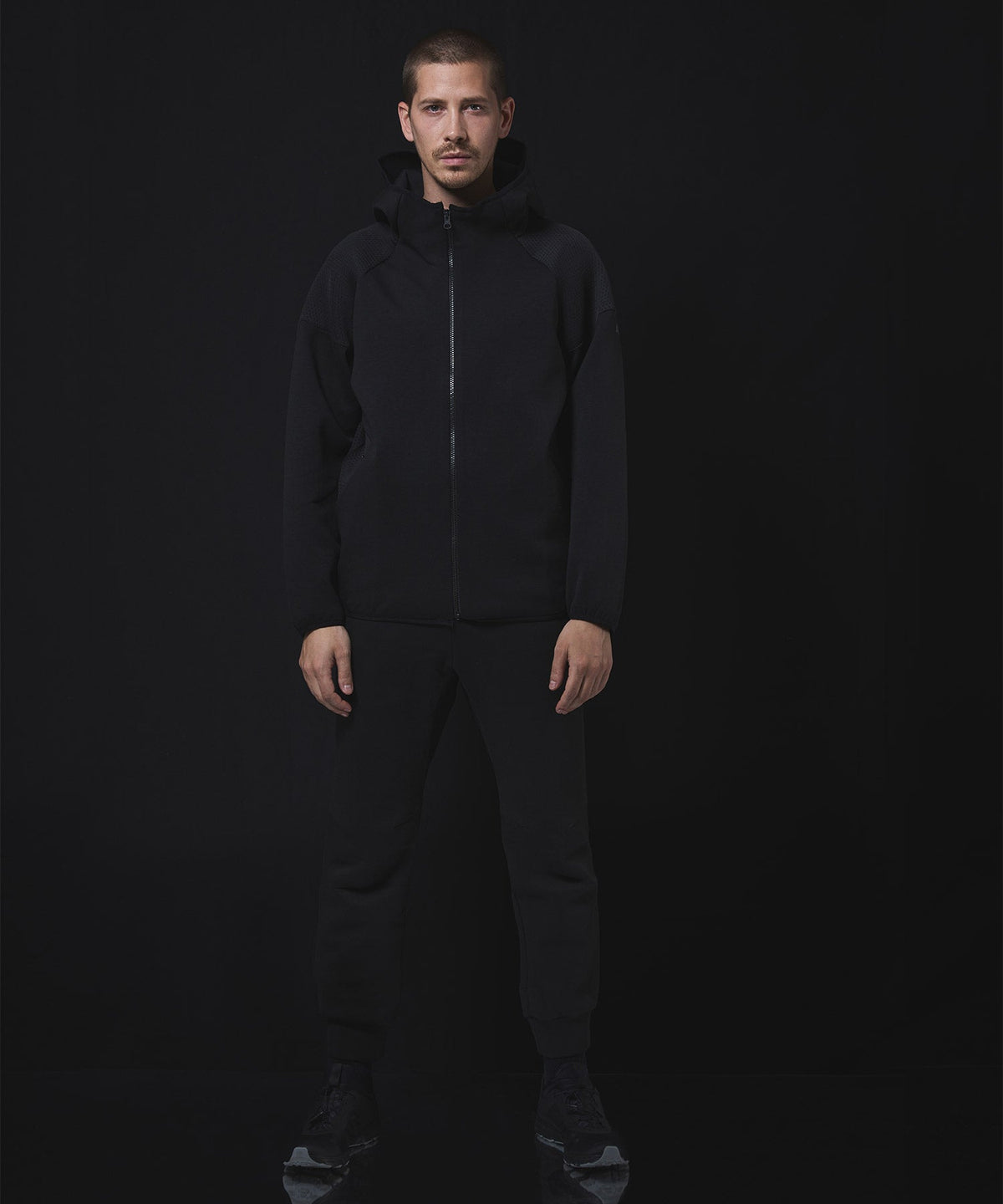 Sweat à capuche zippé en tricot air