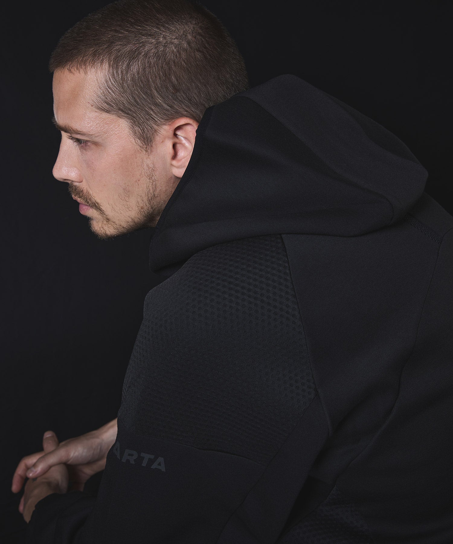 Sweat à capuche zippé en tricot air