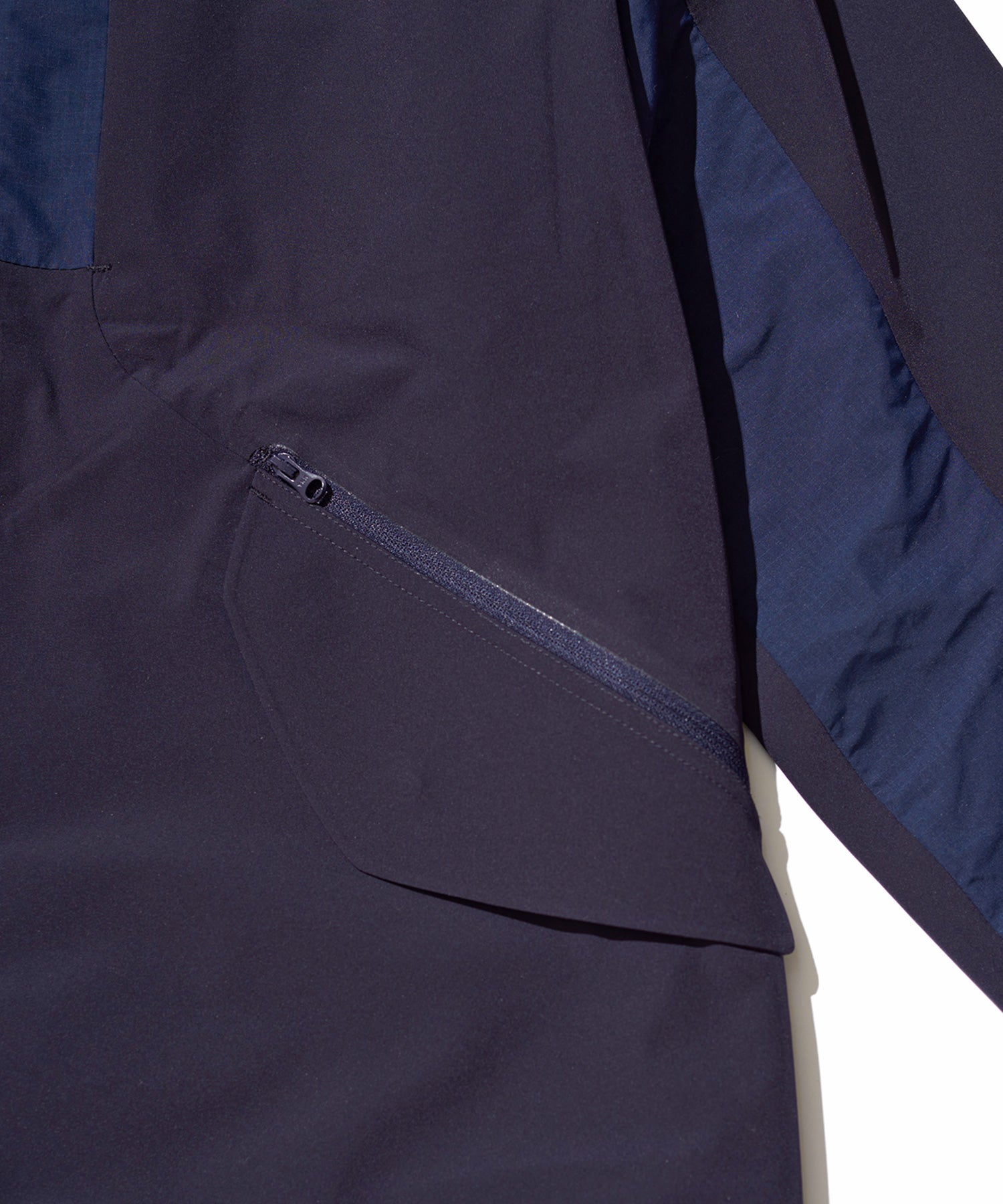 ARTA CVSTOS Veste de terrain à couches